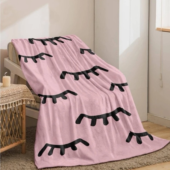 Throw Blanket 🏡